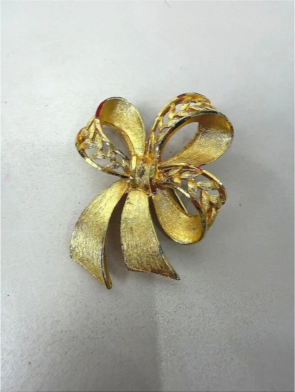 Vintage Gold Tone Bow Brooch Pin