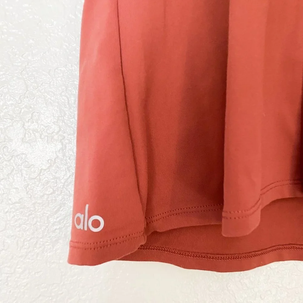 ALO Yoga 🦋 alo