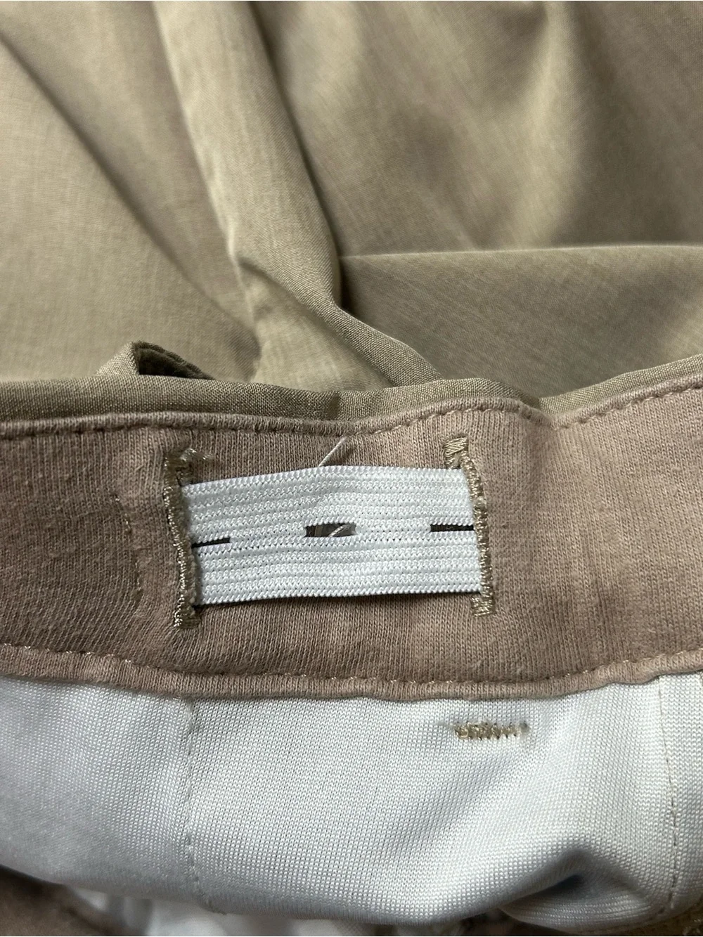 Vineyard Vines youth beige