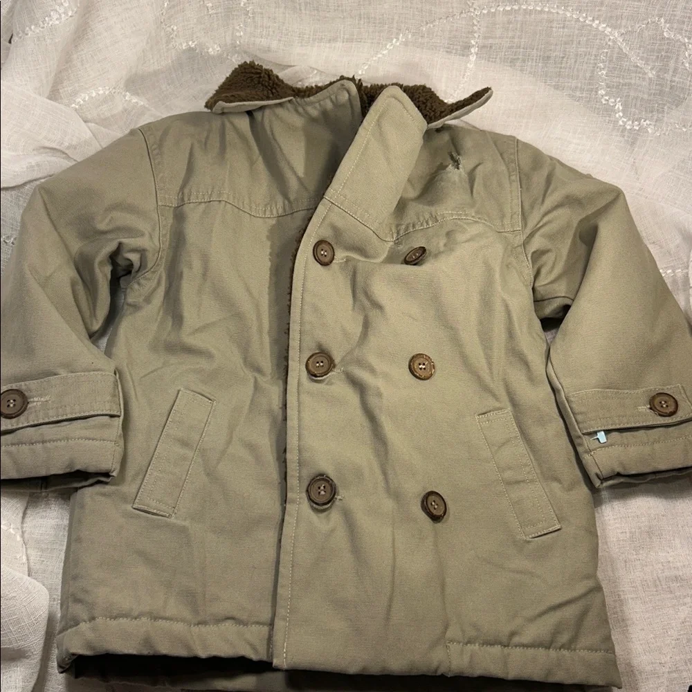 Jacadi storage wear