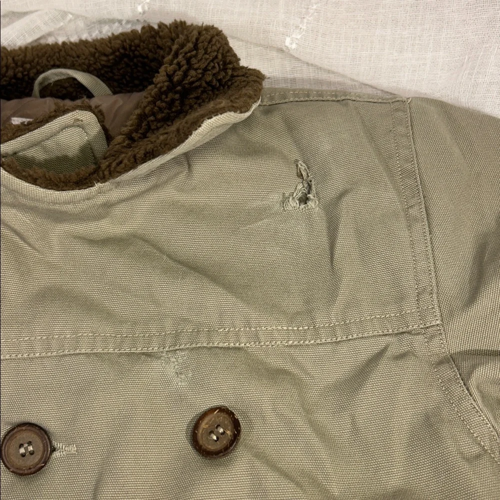Jacadi storage wear