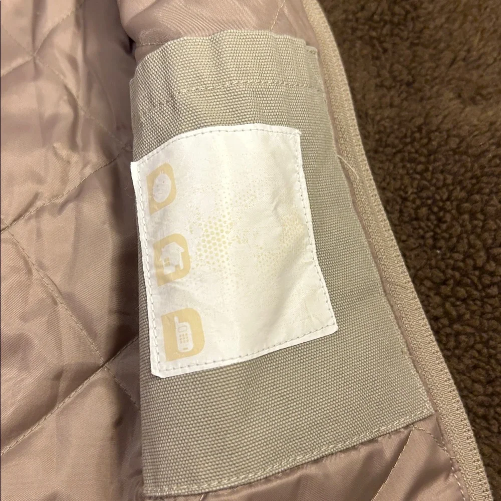 Jacadi storage wear