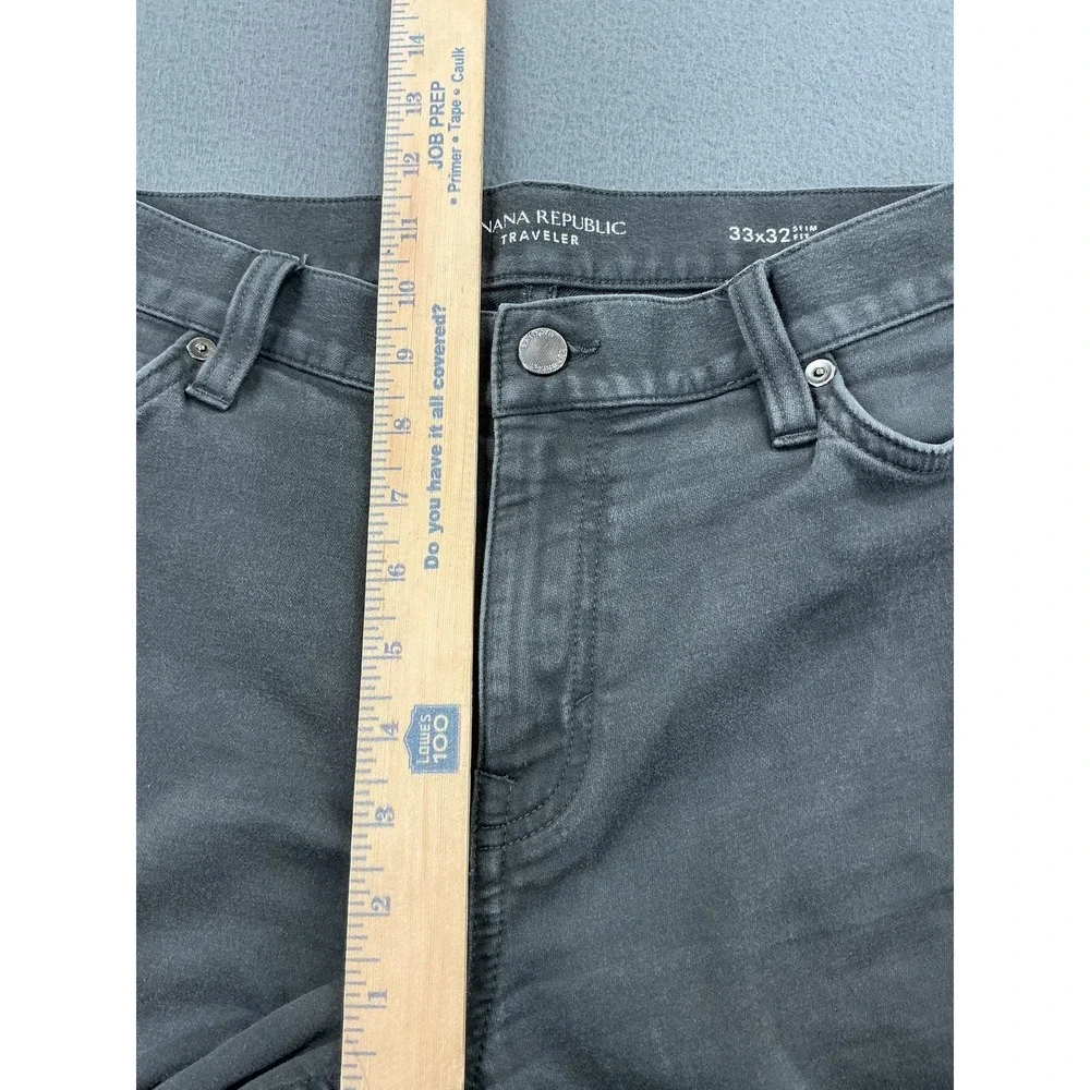 Banana Republic brand banana
