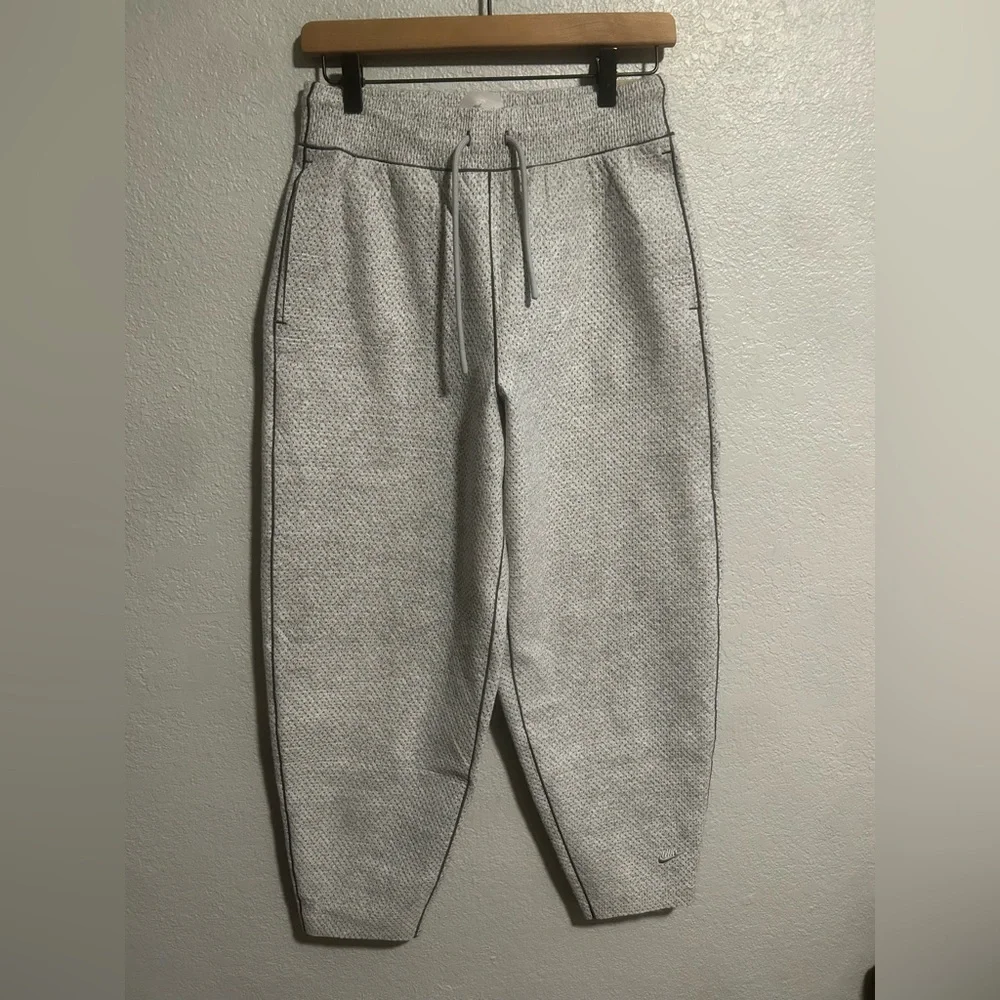 Nike sz xs