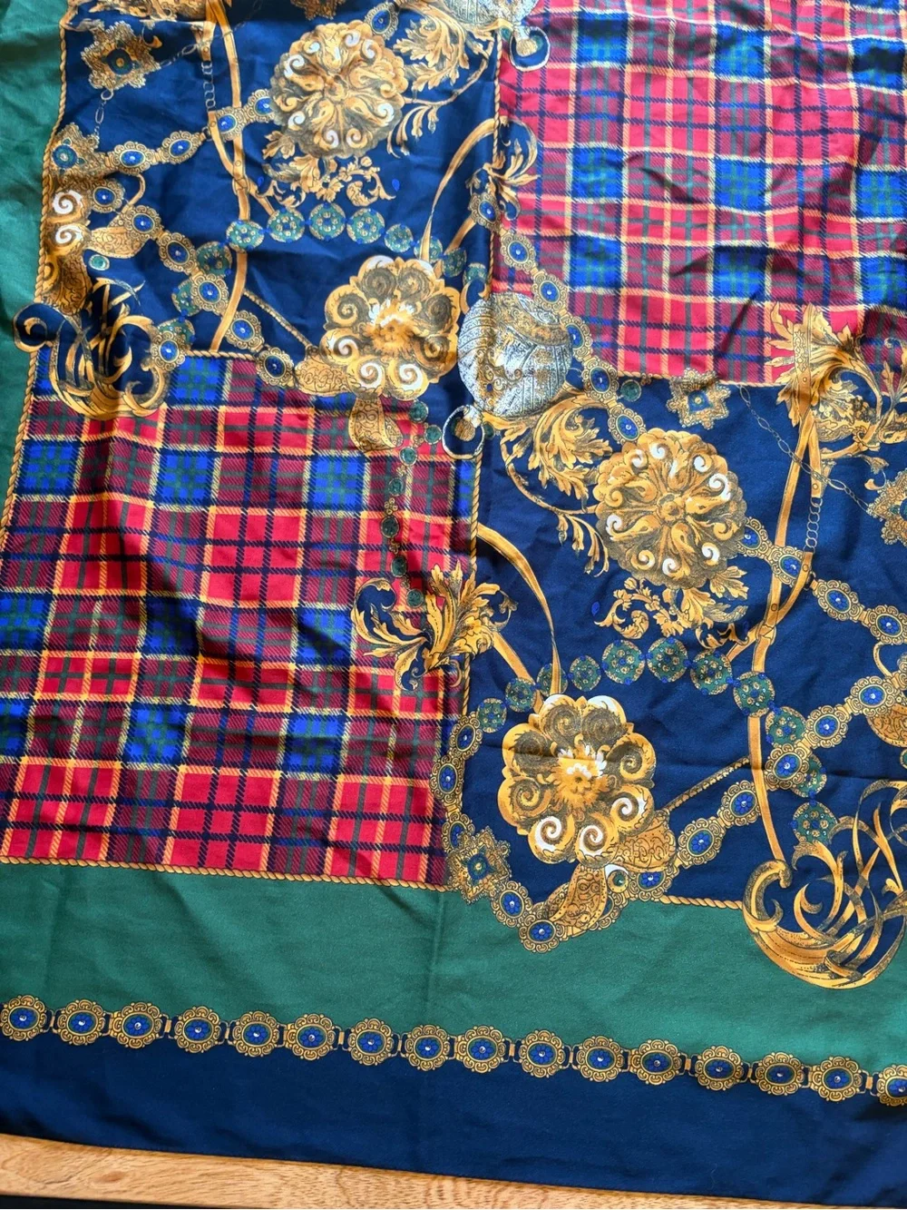 N/A elegant scarf