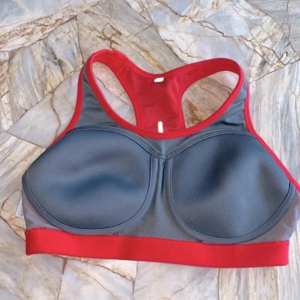 Nike women victory
