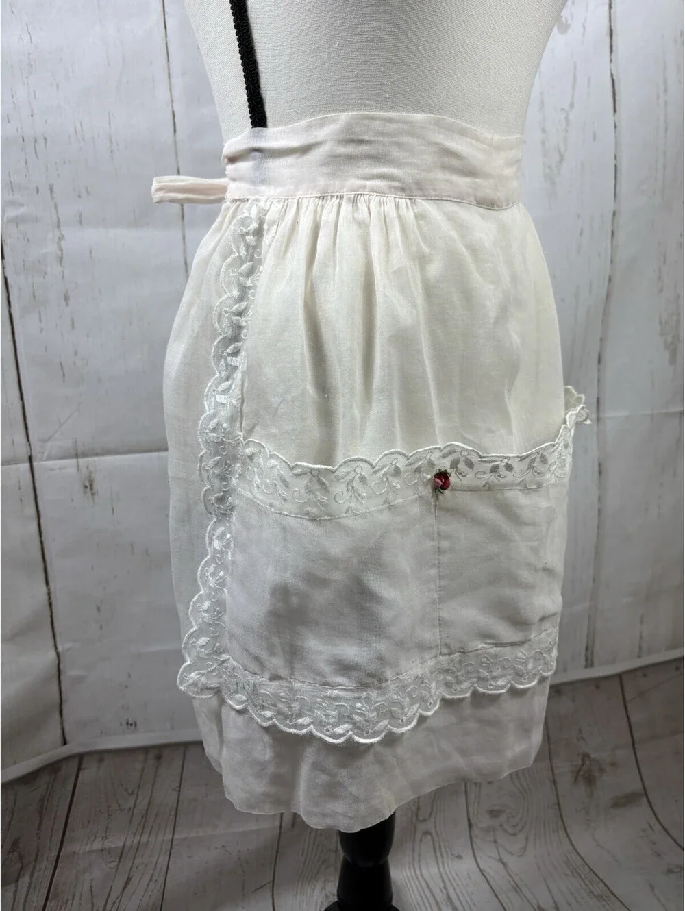 VTG Carmen Lee 1950s Semi-Sheer Hostess Half Apron Lace Trim 3 Pockets