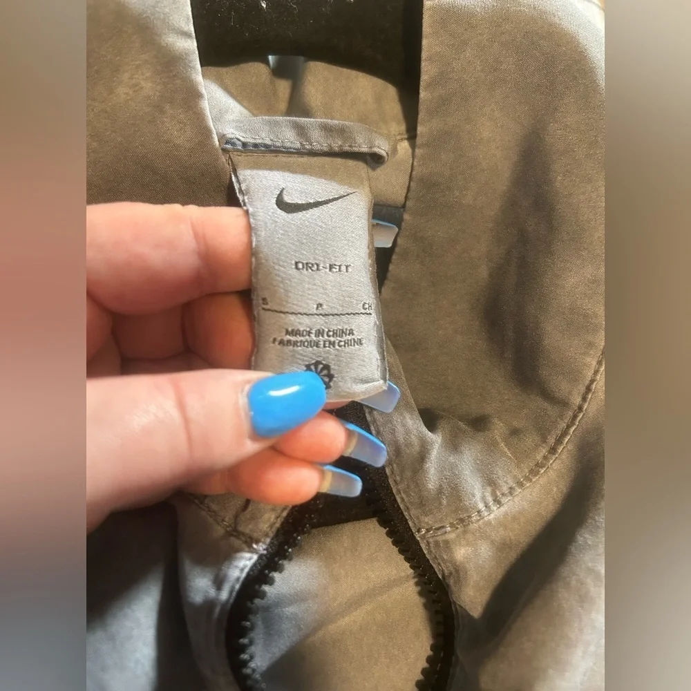 Nike ah sz small