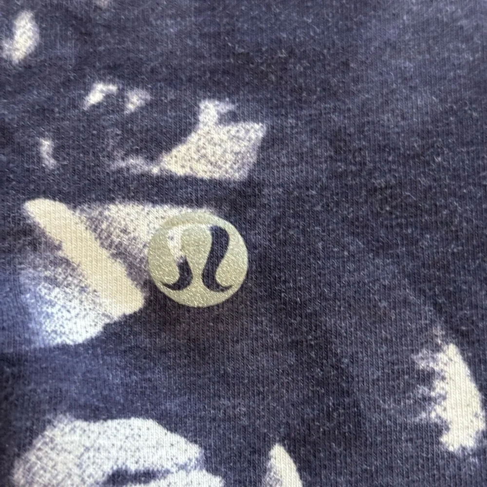 lululemon athletica preowned good