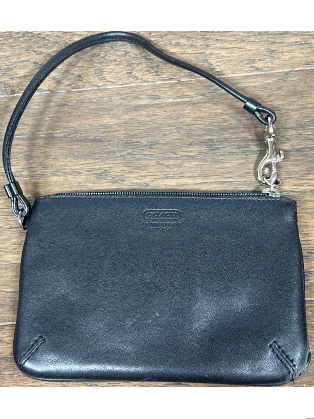 VINTAGE COACH Leather Wristlet in Black OS EUC