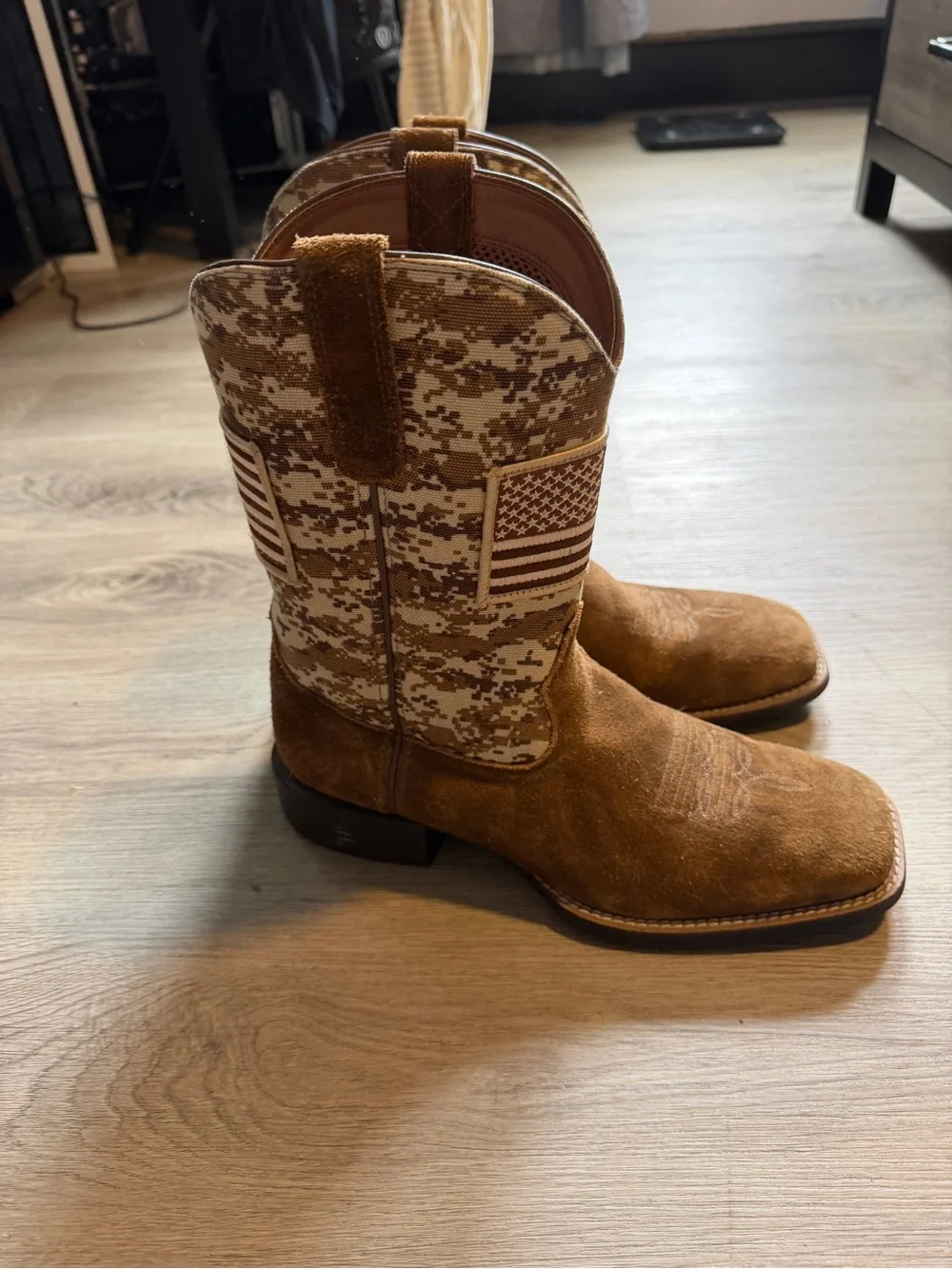 Ariat durable men