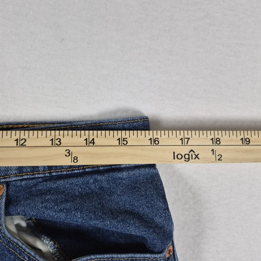 Levis item description
