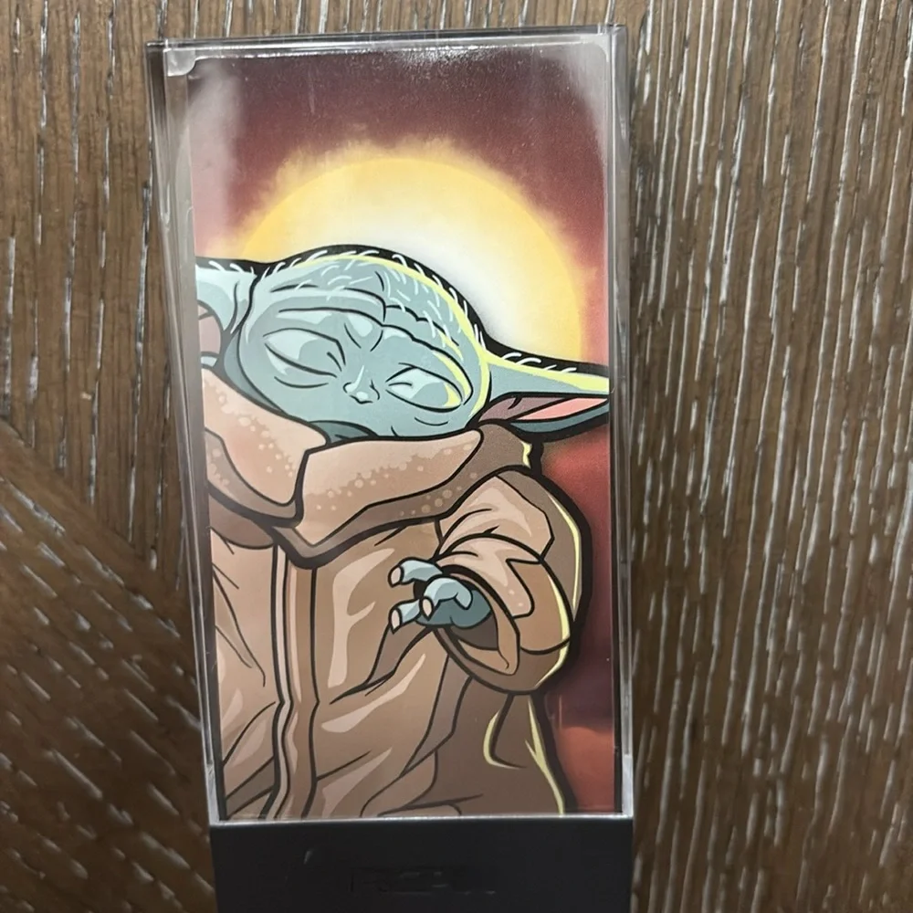 Star War The Mandarlorian FigPin The Child #577