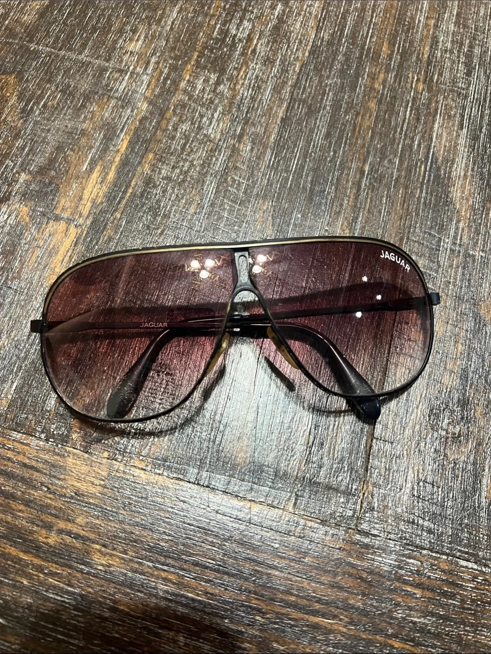 Jaguar sunglasses very look