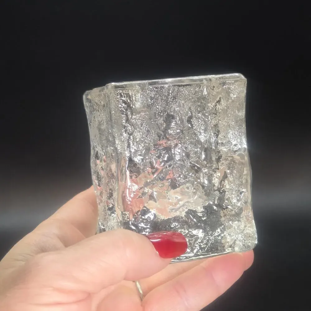 N/A carefully glass