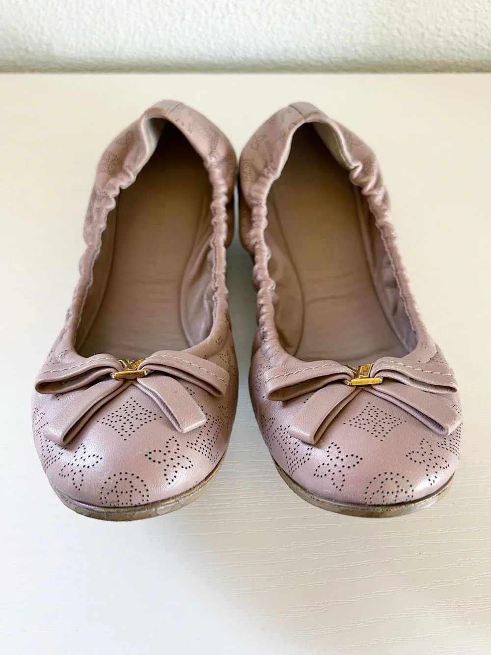 Louis Vuitton pink good polished