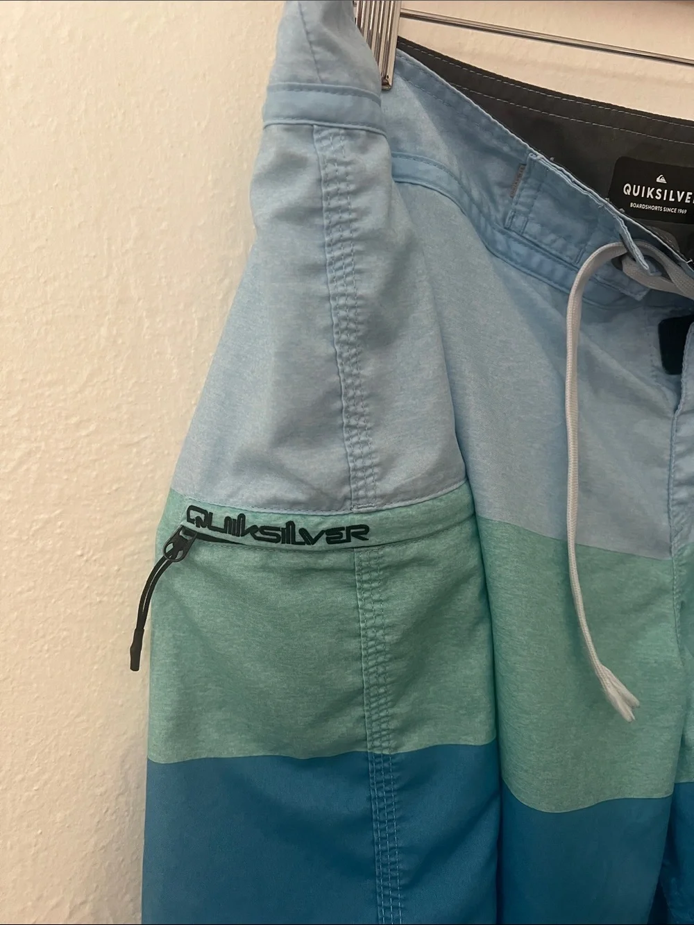 Quiksilver boardshorts colorblock