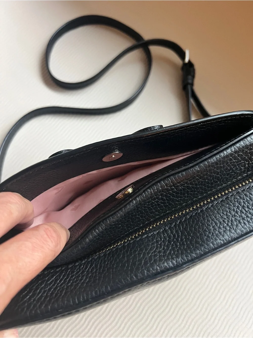 kate spade pebbled black