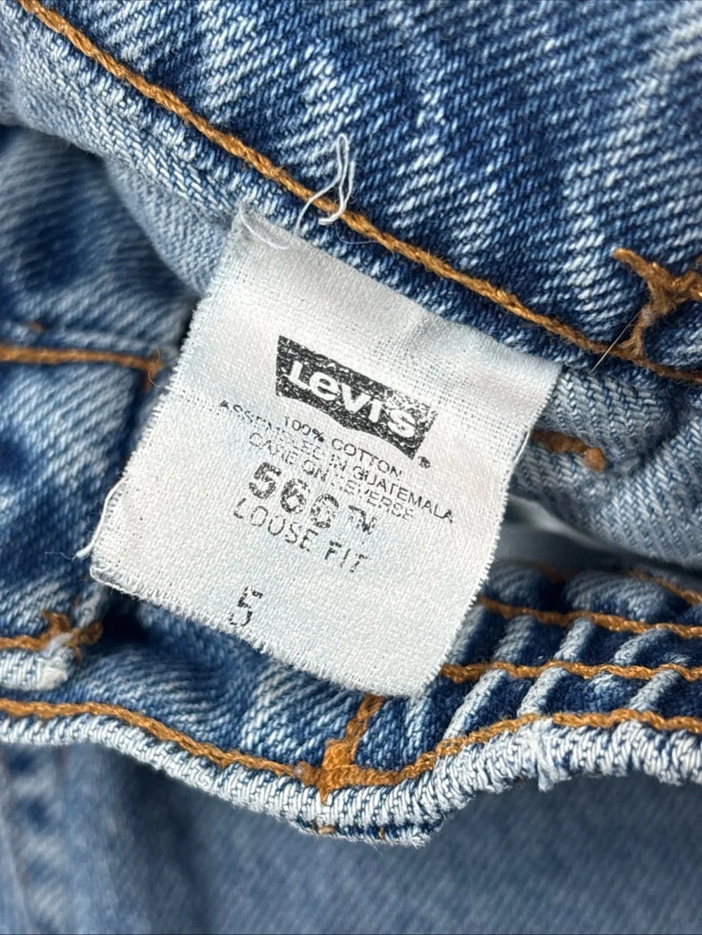 Levis relaxed straight