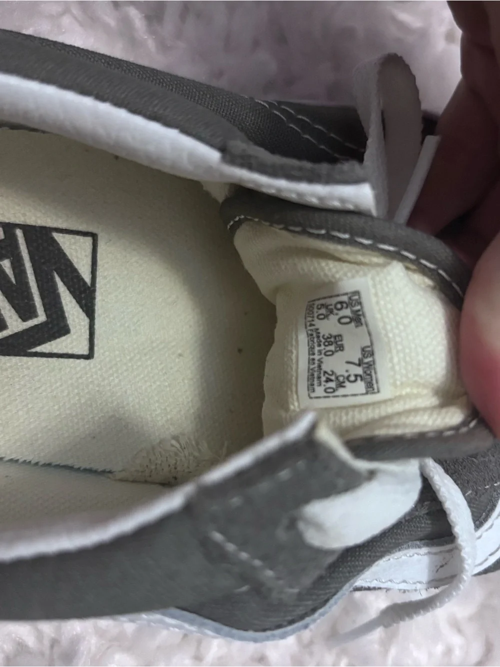 Vans low top