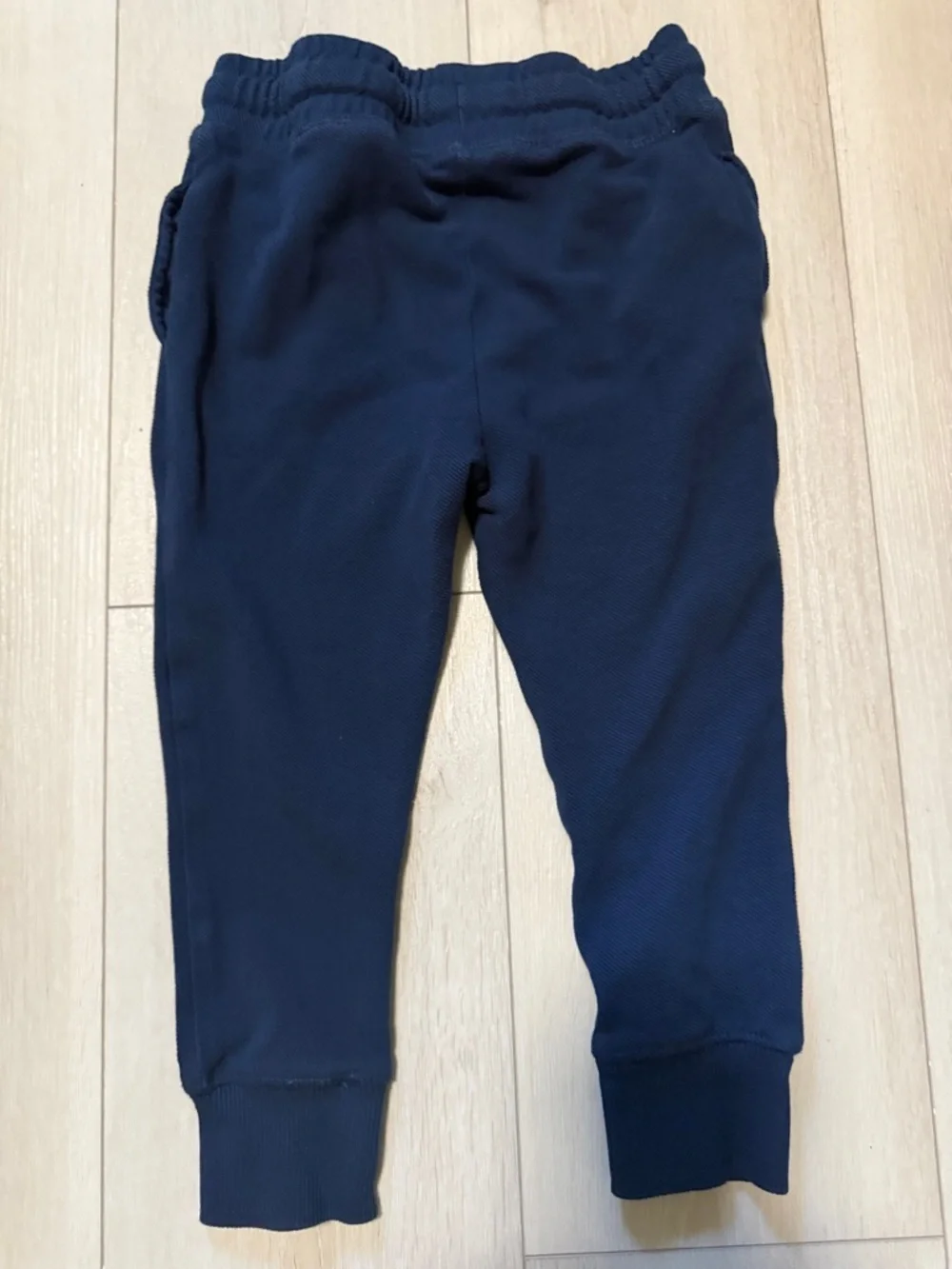 H&M patch elastic