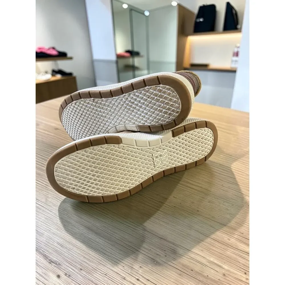 BOBS from Skechers step into