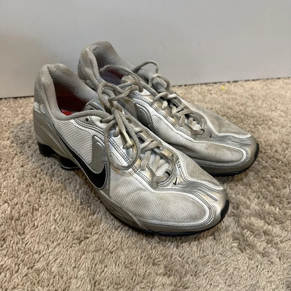 Nike shox shoes