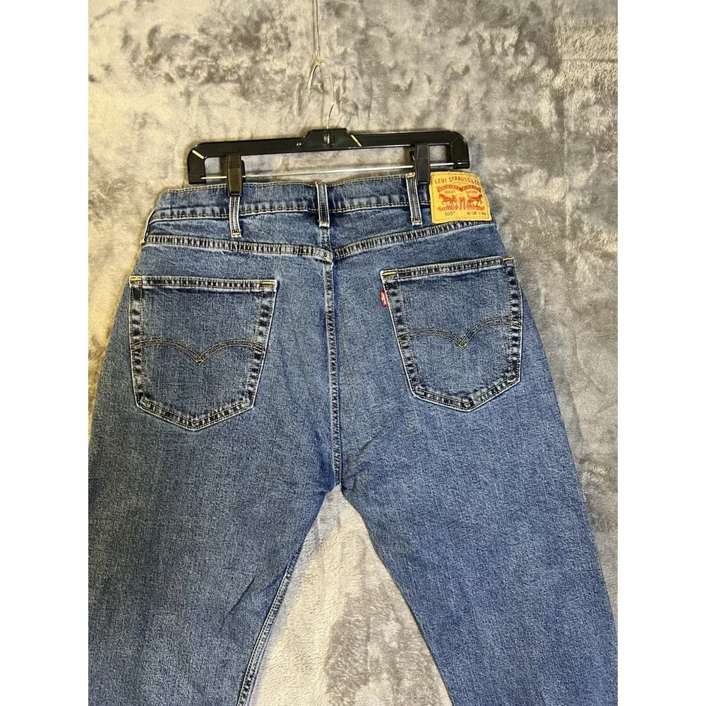 Levis pants measurements thigh