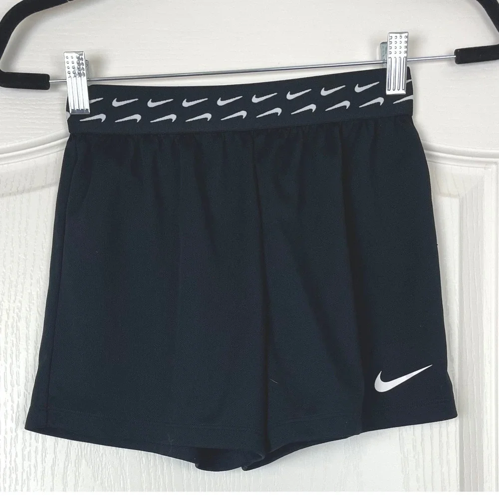 Nike Pro Girls Training Shorts Black Swoosh Logo Waistband FB1092-010 Medium