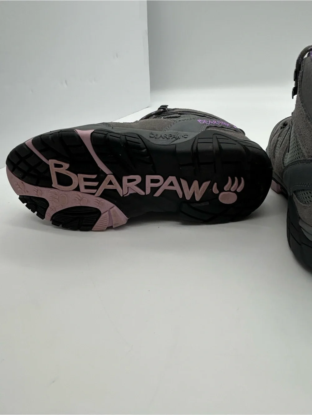 Bearpaw Women's Corsica Waterproof Grey Suede Hiking Boots size 7.5 NWOT