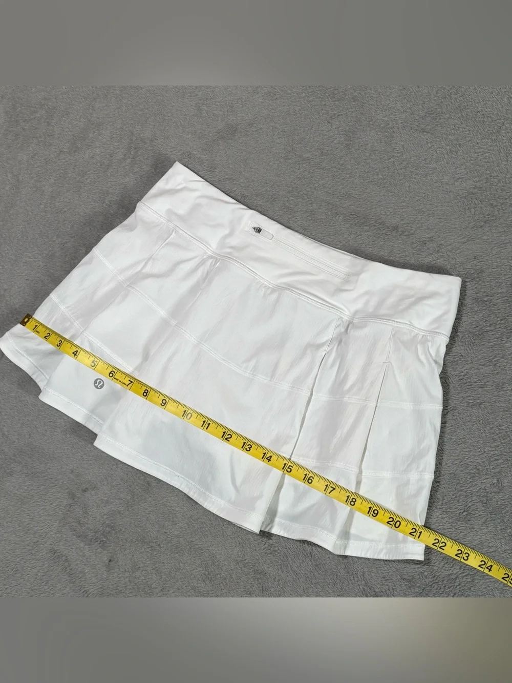 lululemon pace rival Mid-Rise Skirt White Tennis Golf Athletic Skort Womens Sz 8