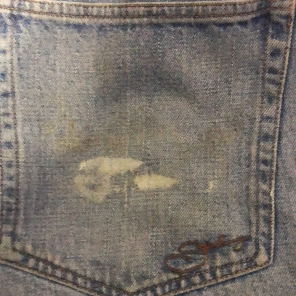 Steve & Barrys well worn