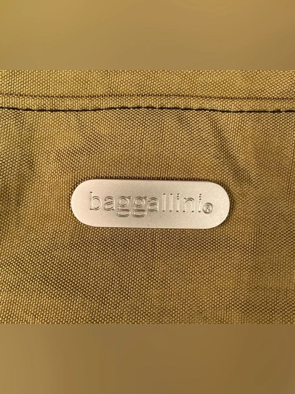 Baggallini •deep taupe
