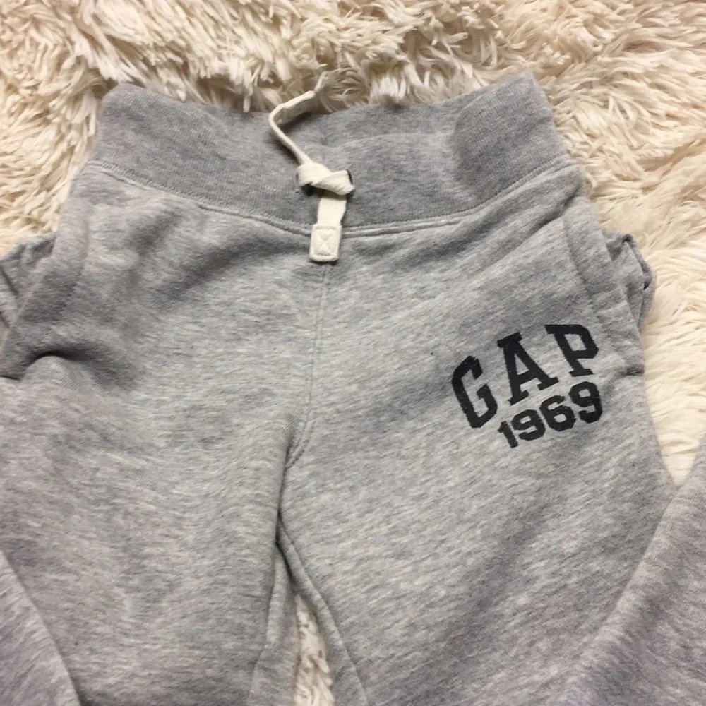 GAP extra logo joggers