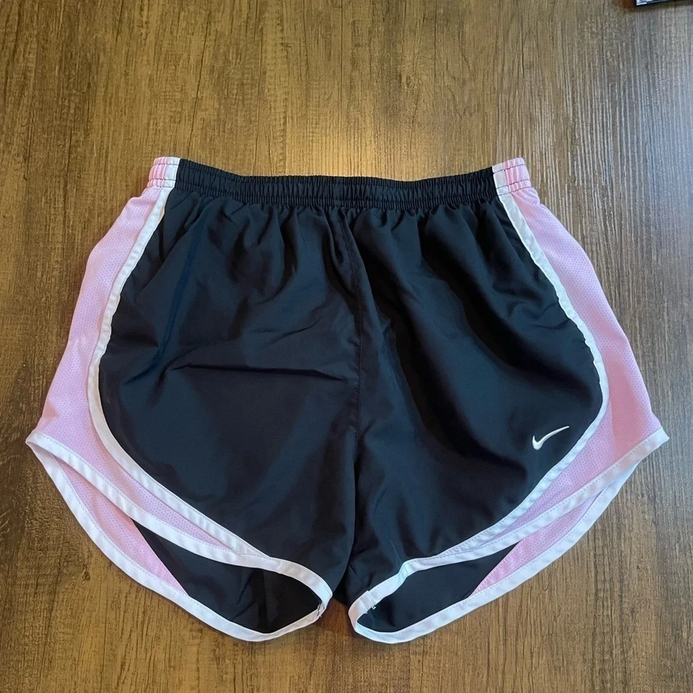 Nike Dri Fit Women’s Shorts Size Small