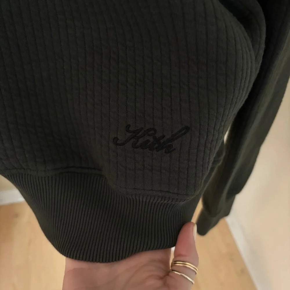 Kith size extra