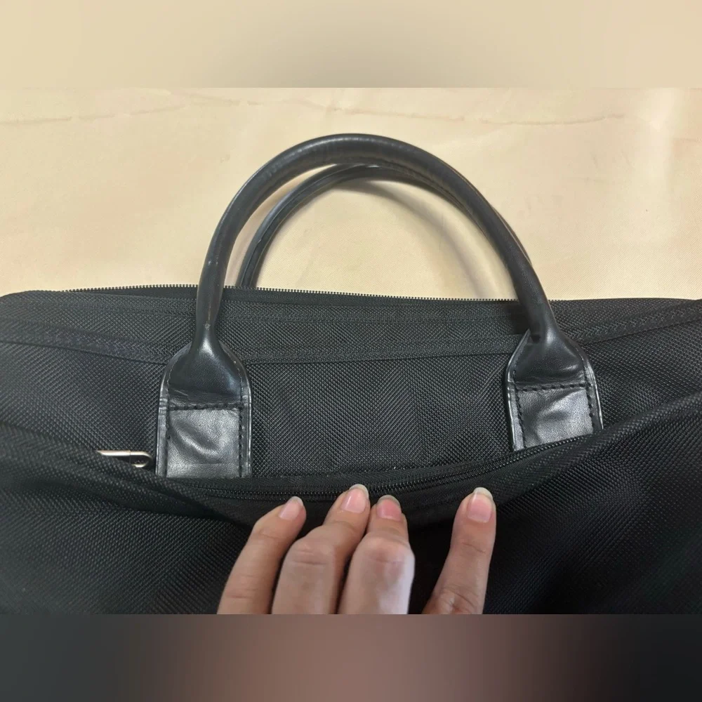Sumdex black laptop