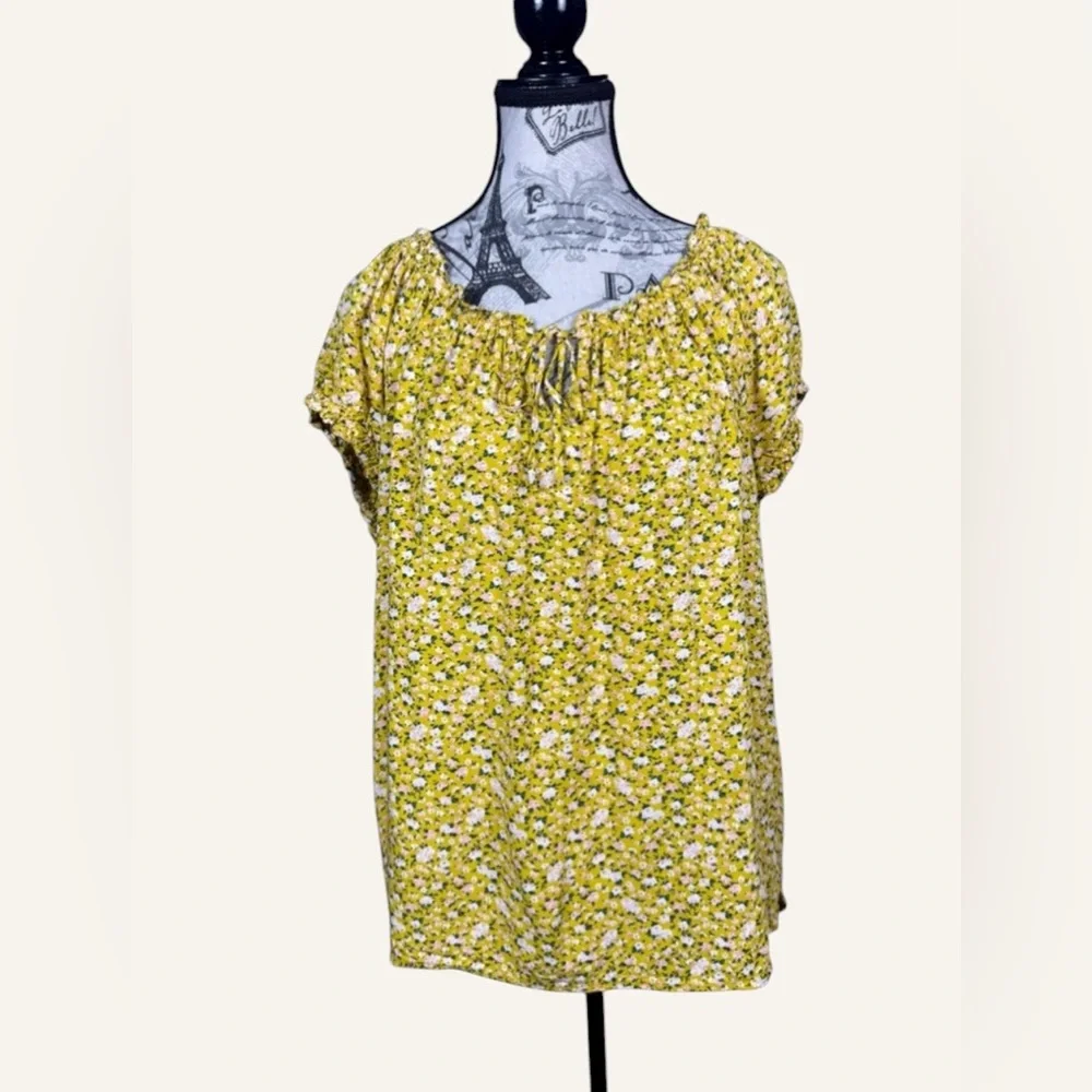 Old Navy bring sunshine