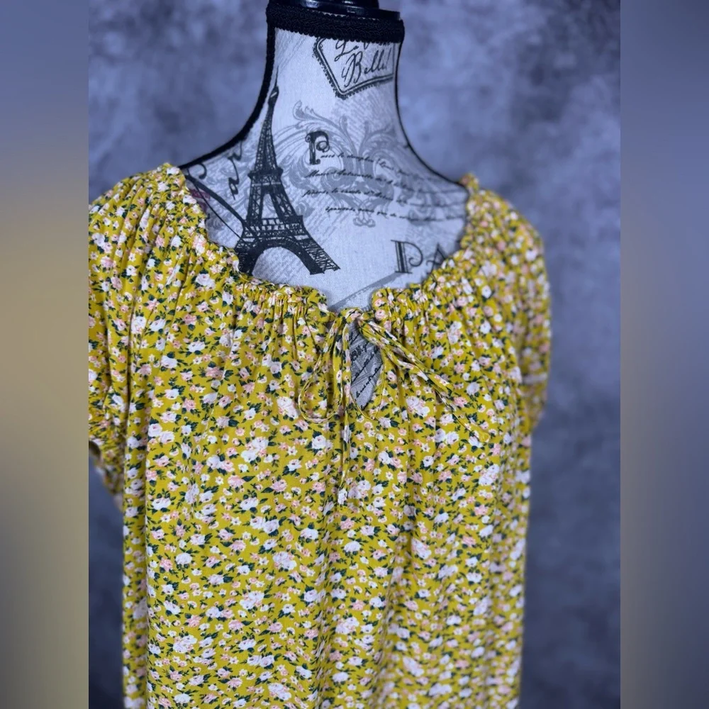 Old Navy bring sunshine