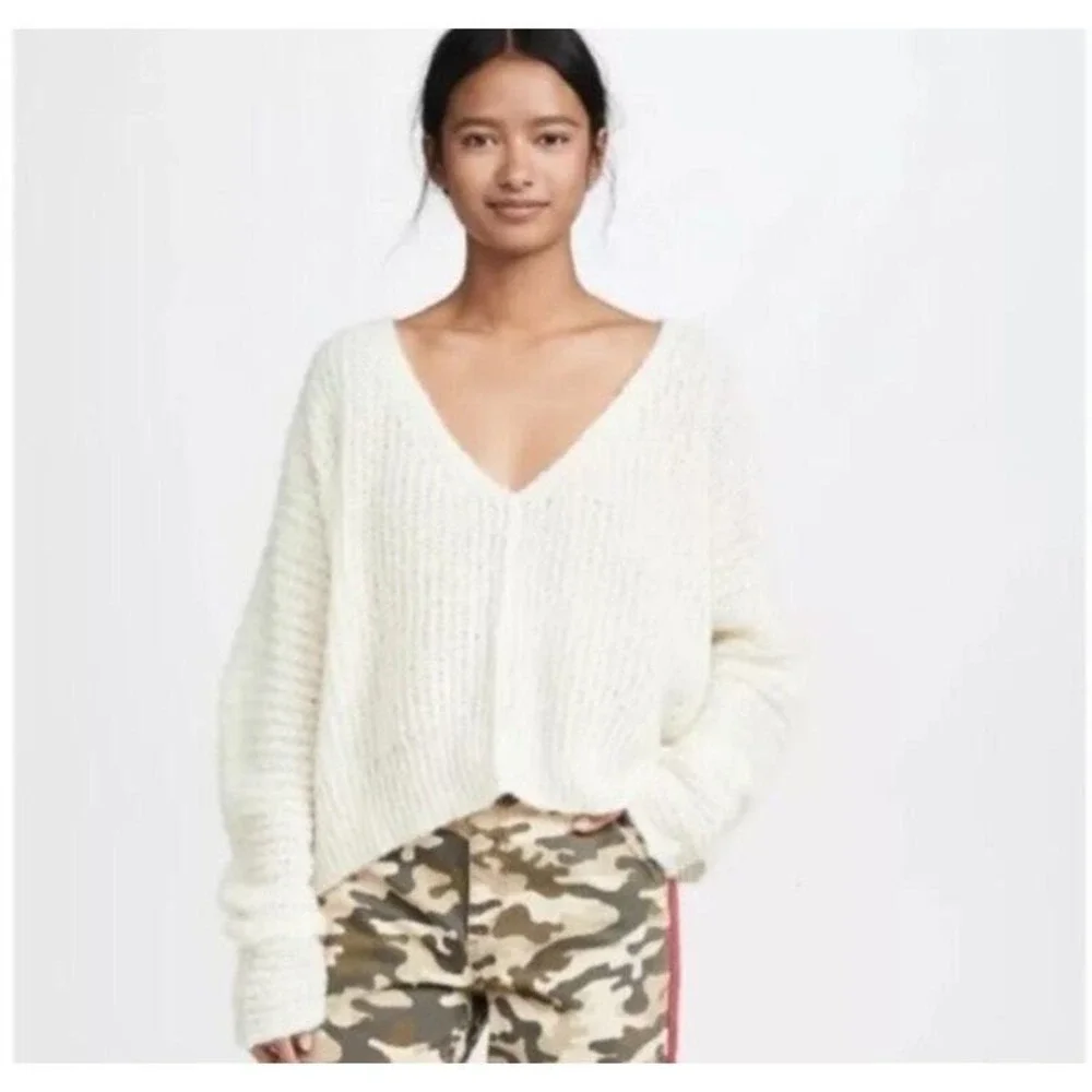 Free People Moonbeam V-Neck Pullover‎ Sweater Alpaca Soft Ivory Crop Size:M NWOT