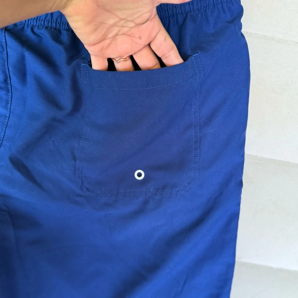 Amazon Essentials clean trunks