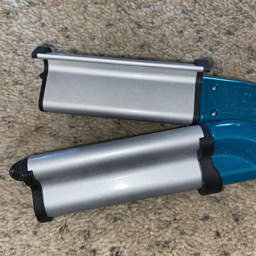 BedHead ergonomic handle