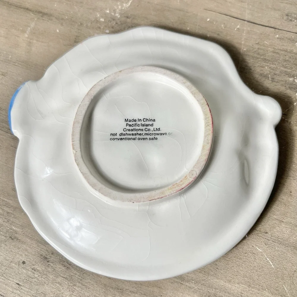 Pacific Island Creations has paint