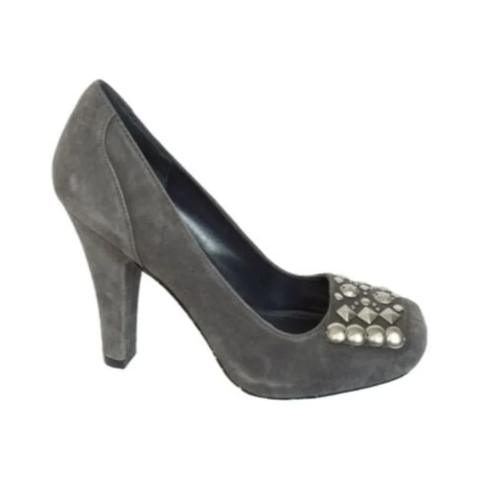 BCBG grey pumps