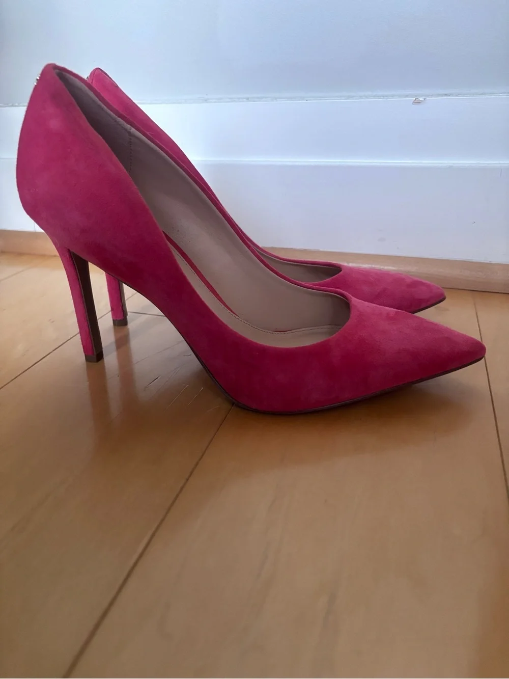 Sam Edelman bold guava