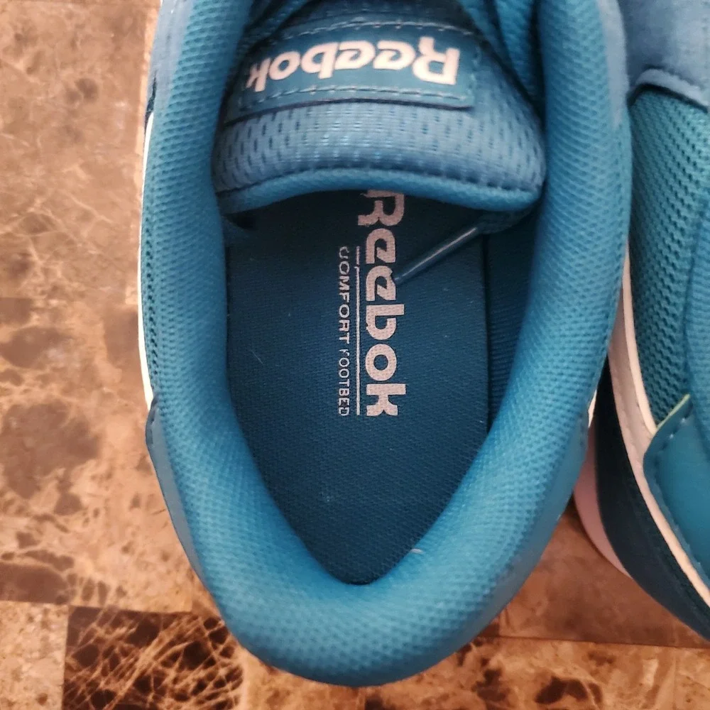 Reebok product pair