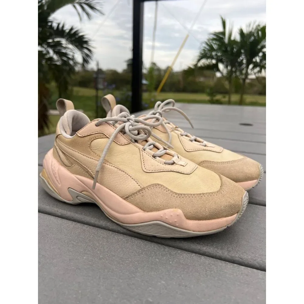 Puma features women