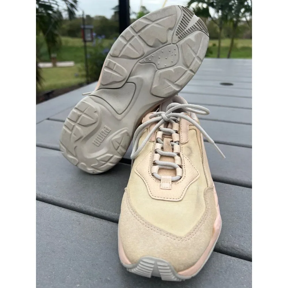 Puma features women