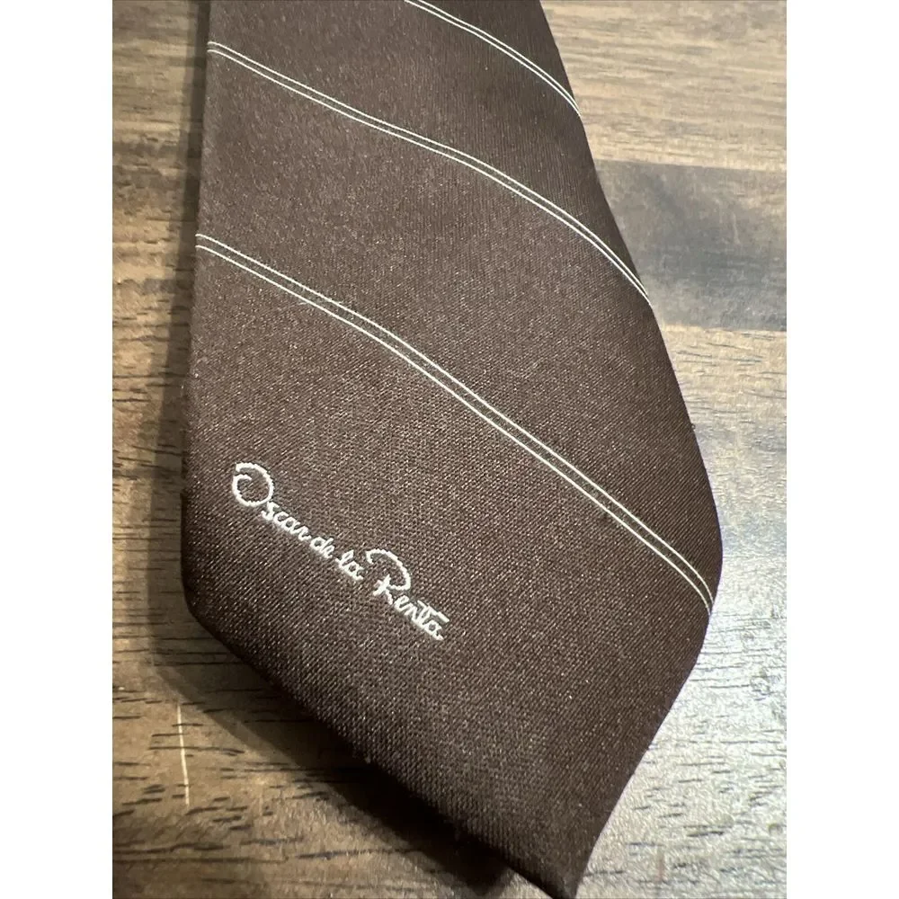 Oscar de la Renta have several