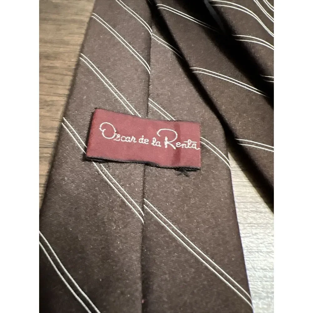 Oscar de la Renta have several